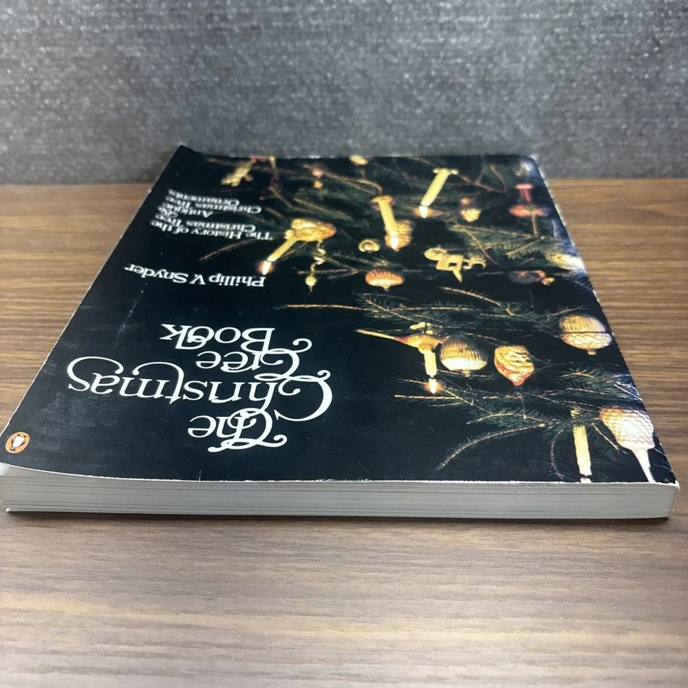 The Christmas Tree Book: 2 A Studio book Phillip V. Snyder Paperback History
